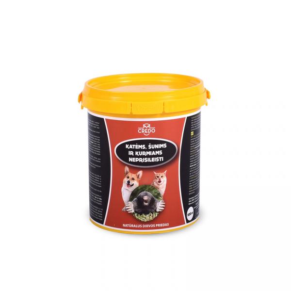 Natūralus dirvos priedas katėms, šunims ir kurmiams neprisileisti